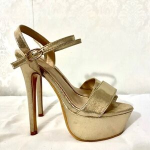 Elegant Gold Stiletto Heels